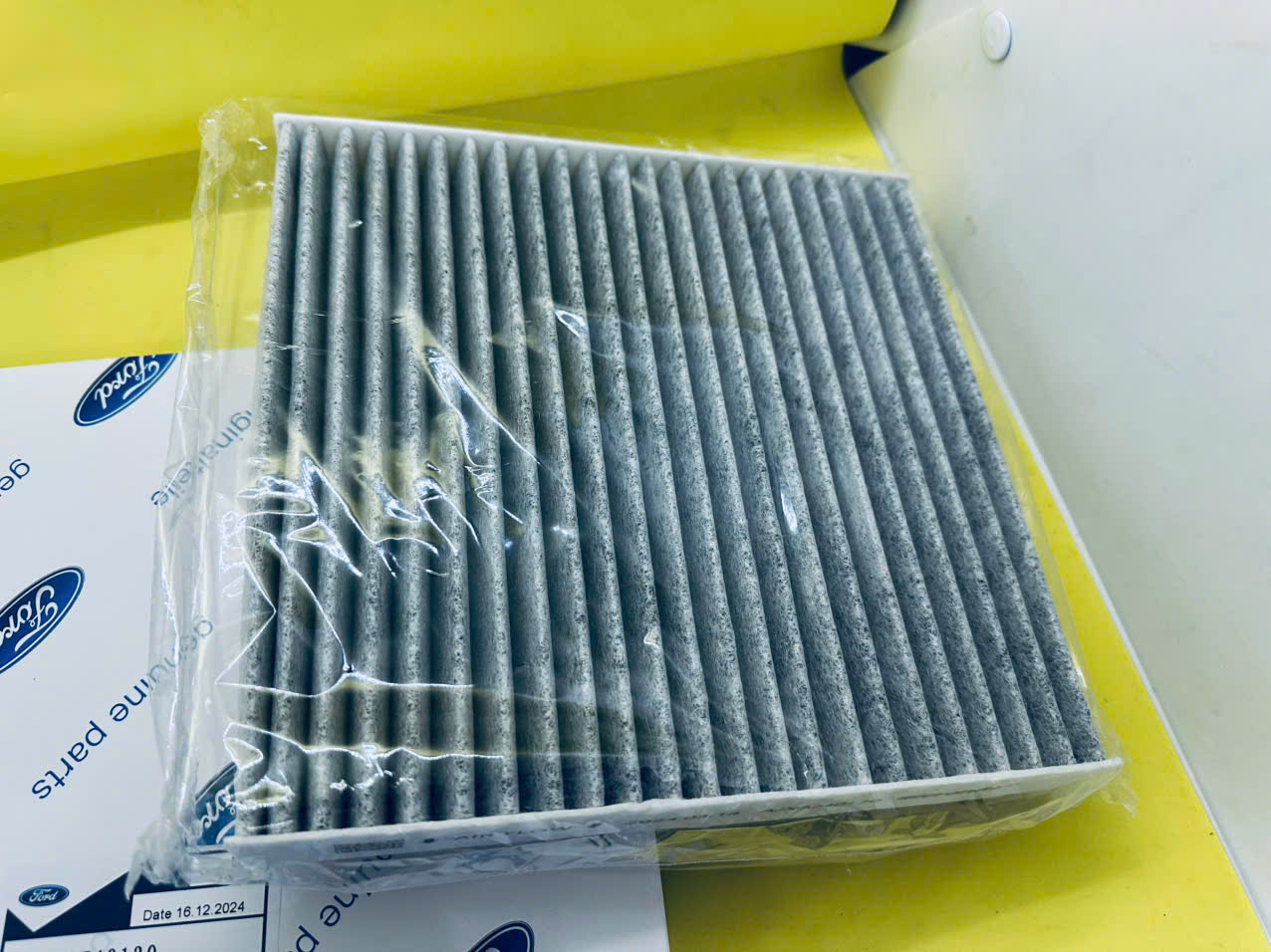 Lọc điều hoà than hoạt tính xe Ford Territory AJXAJ40130