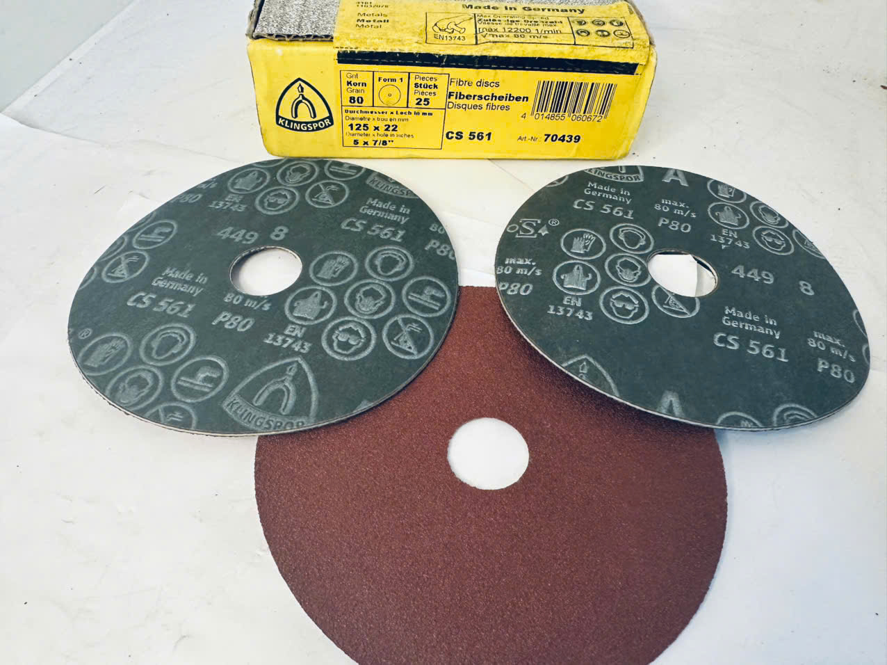 Nhám đĩa mài Klingspor CS561 125 x 22 P80