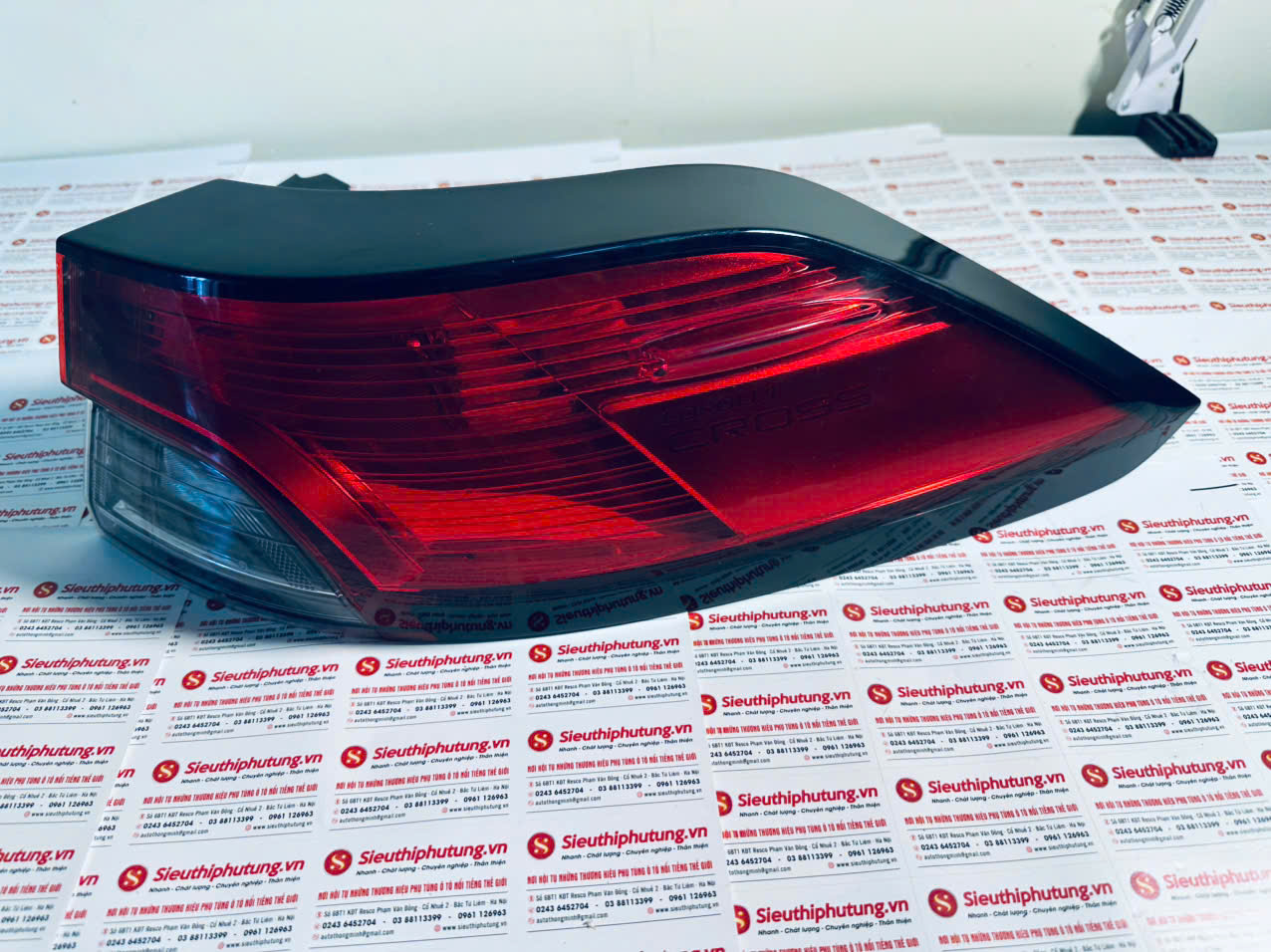 Đèn hậu ngoài phải Toyota Cross 2022, 81551 0A070