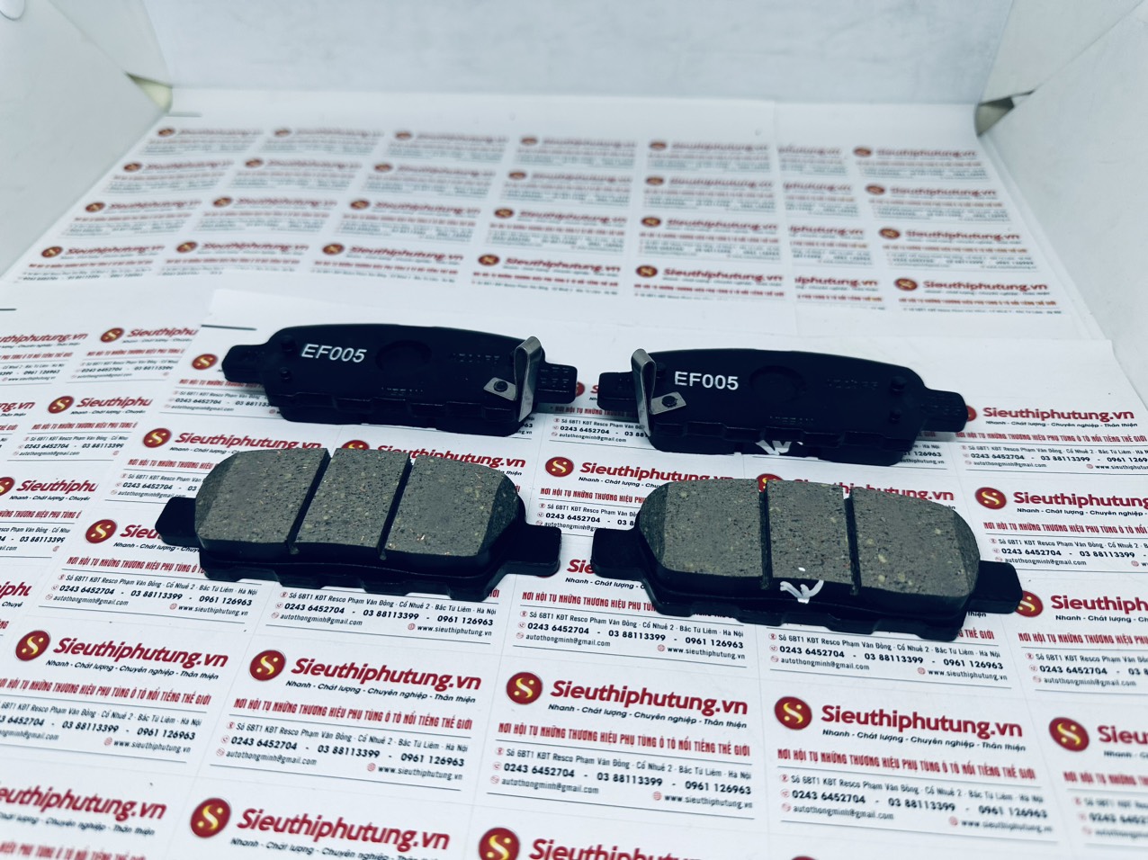 Má phanh sau Nissan Tiida, D4060-JA00A