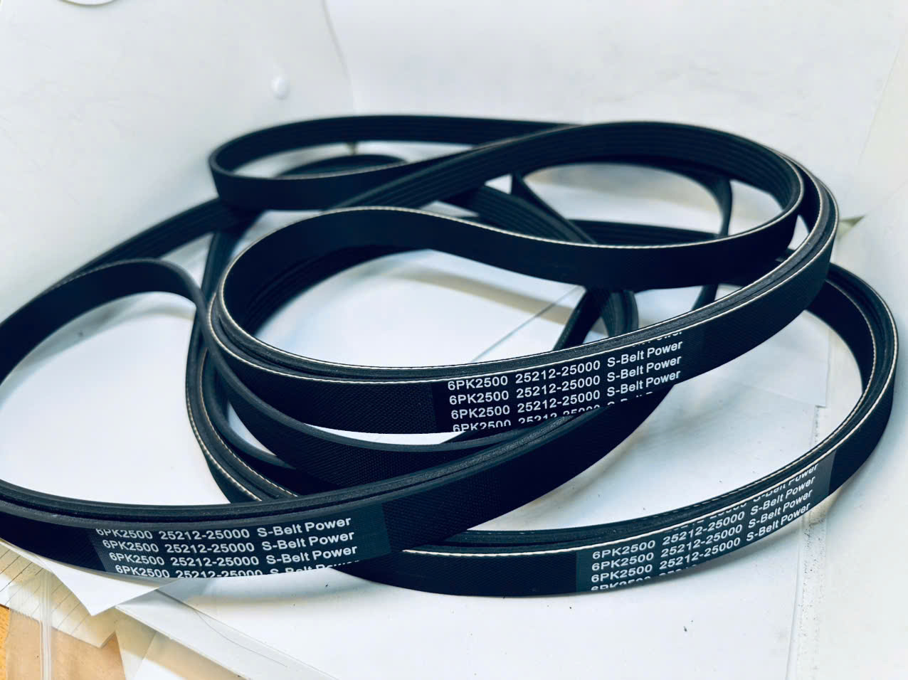 Dây curoa tổng Kia Sedona 2.2 Diesel 6PK2500, 25212-2F000