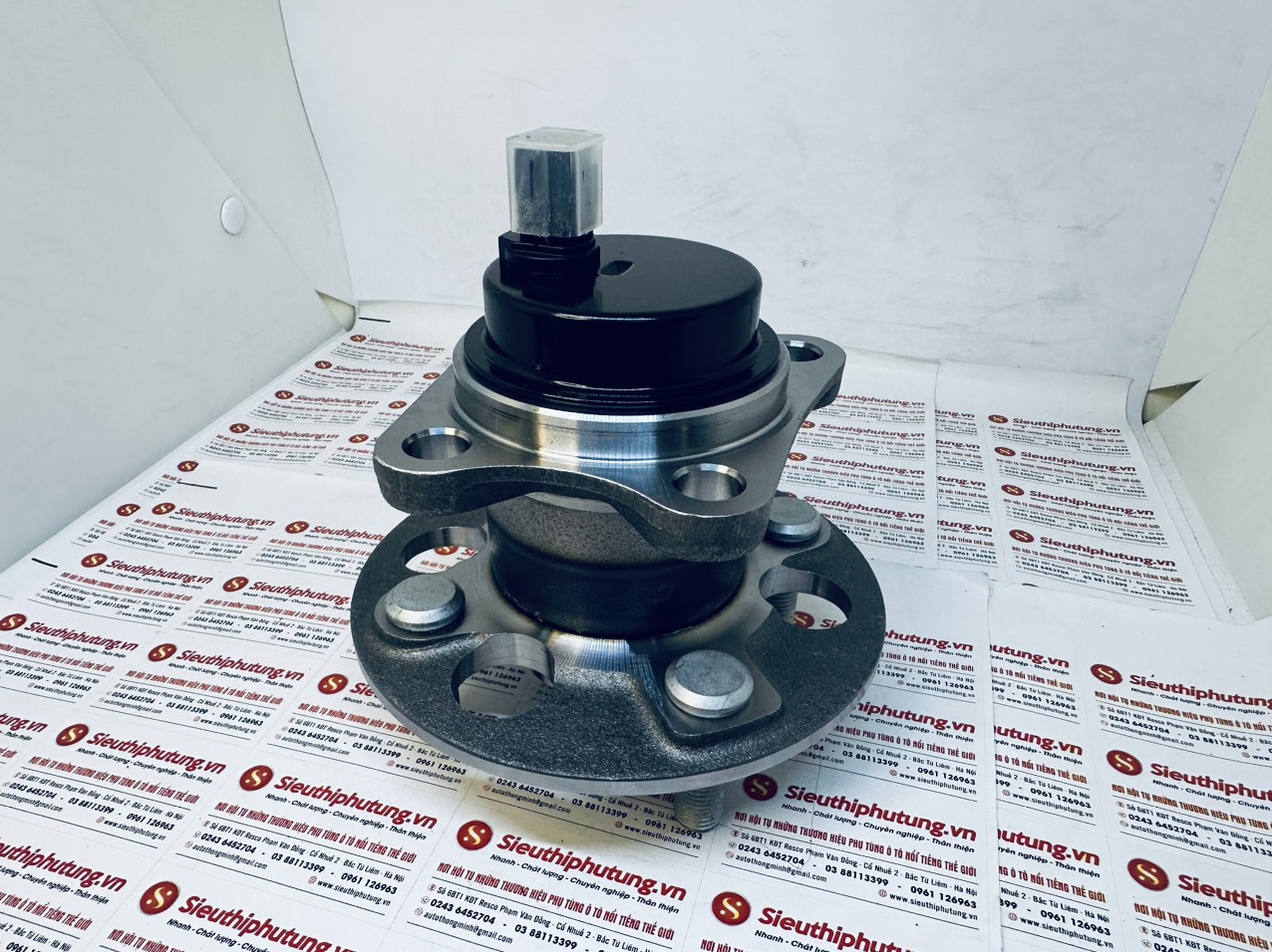 Bi moay ơ sau Toyota Vios   4245052040