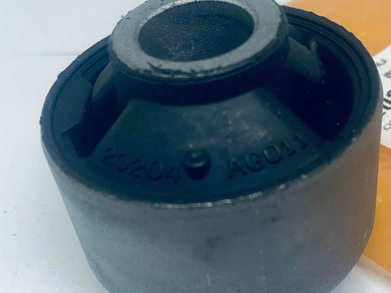 Cao su càng A Subaru Forester 20204 AG011