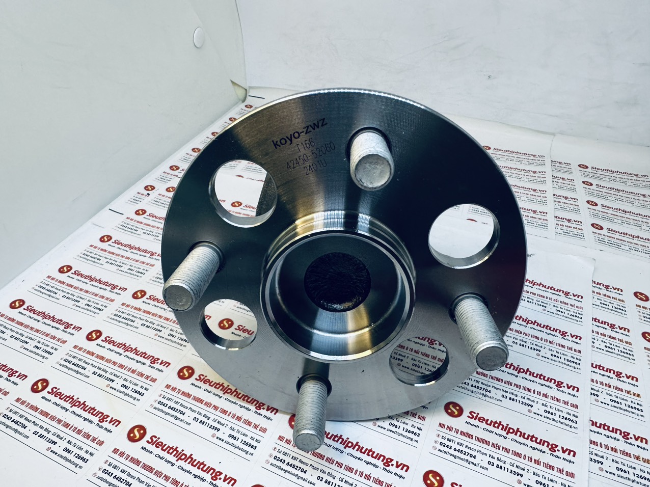 Bi moay ơ sau Toyota Vios   4241052070